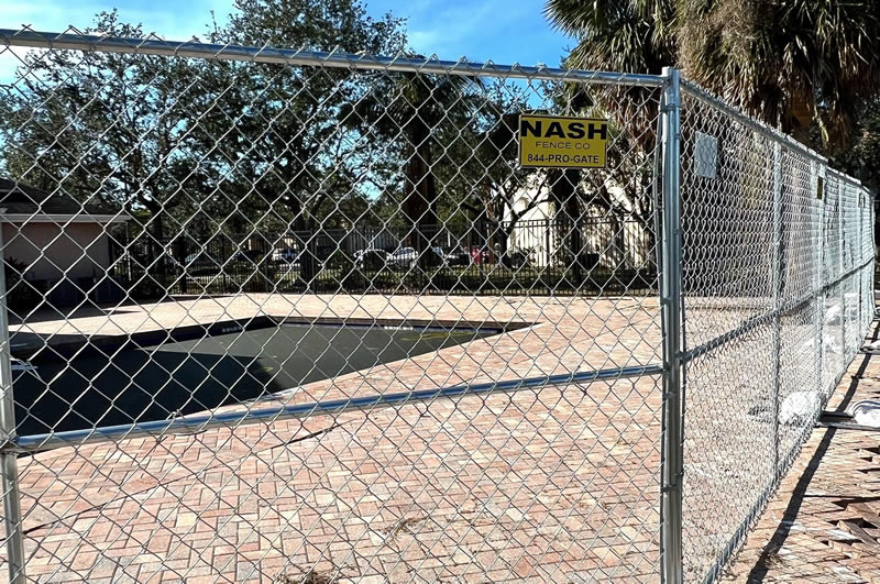 Precauciones para la seguridad al trabajar con malla ciclónica eslabonada para cerramientos metálicos en Bogotá, Colombia